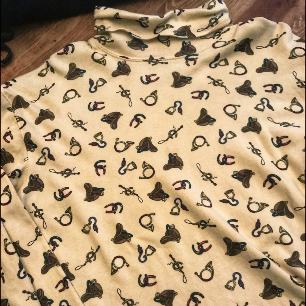 Western pattern turtle neck